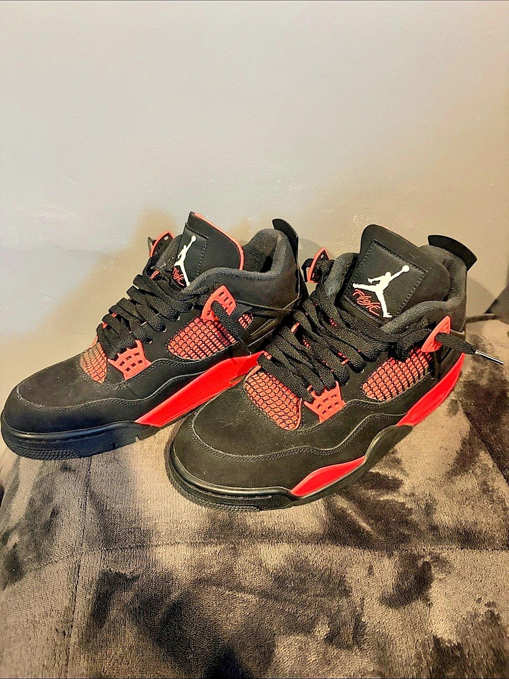 Jordan Air Jordan 4 Retro 'Red Thunder' Black & Red Sneakers